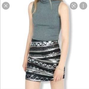 🌻NWT Express black gold sequin skirt